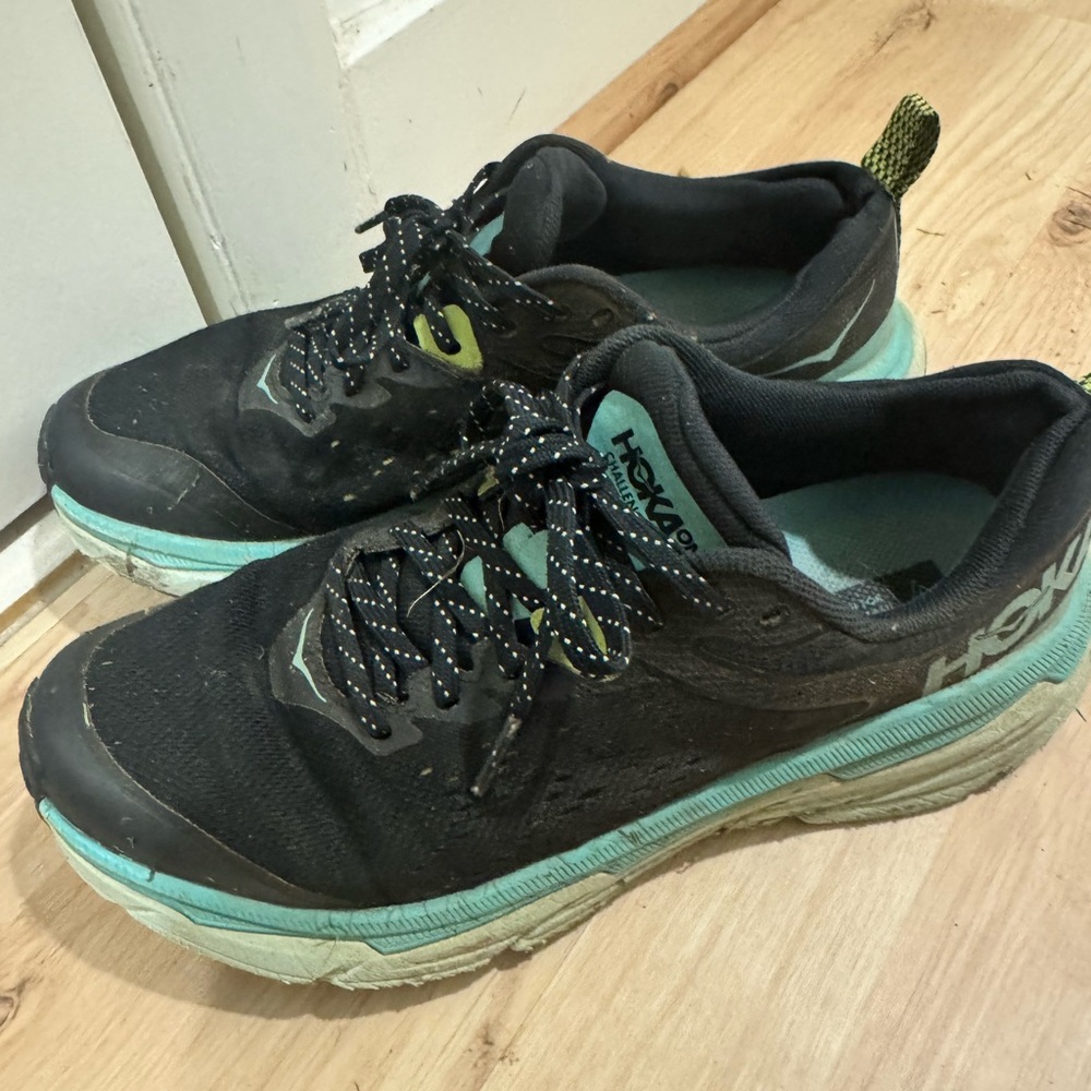 Hoka One One Challenger ATR 6